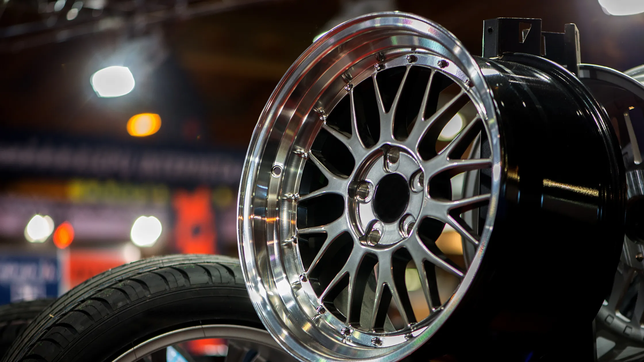 plano-a-detalle-de-rin-de-automovil